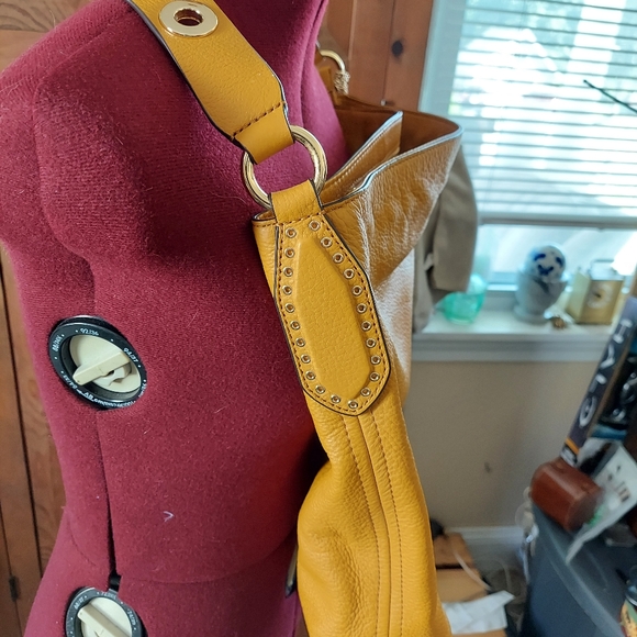 Michael Kors Brooklyn - Picture 7 of 16